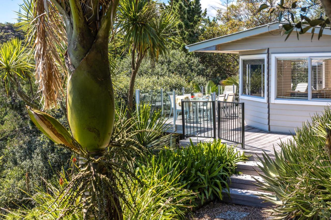 Tawa Cottage - Coast & Country Oneroa Екстериор снимка