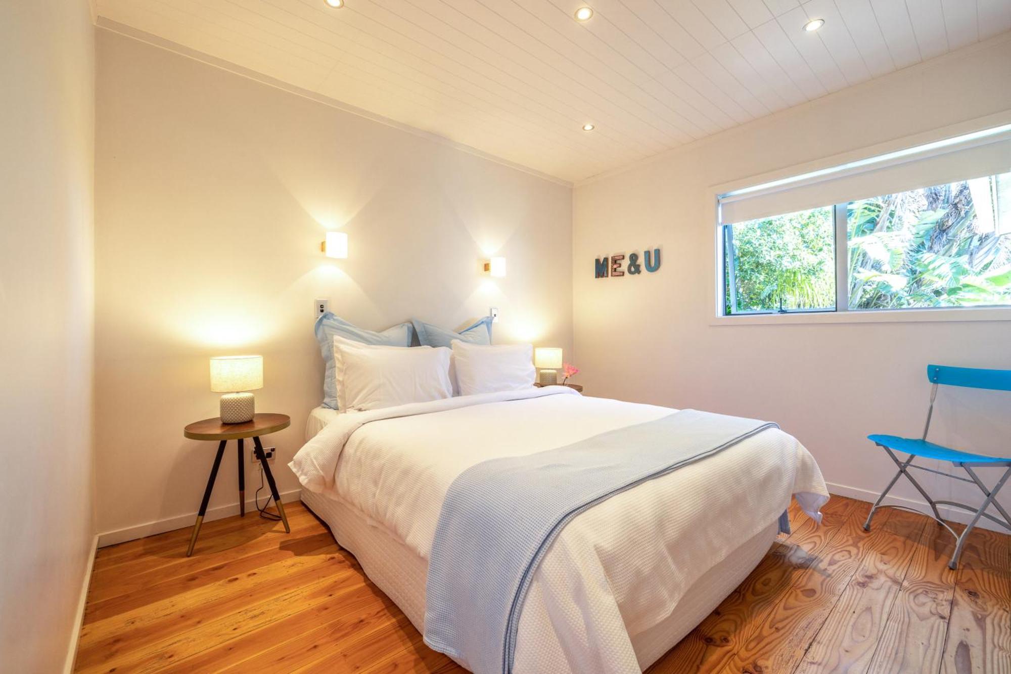 Tawa Cottage - Coast & Country Oneroa Екстериор снимка